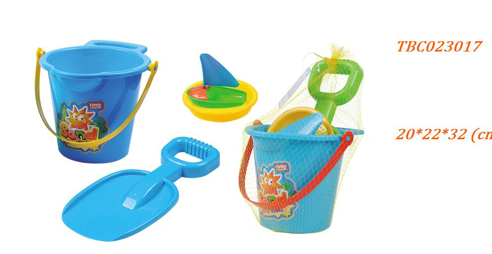 Beach Basket with Tool and Sand Mold Beach Basket with Tool and Sand Mold