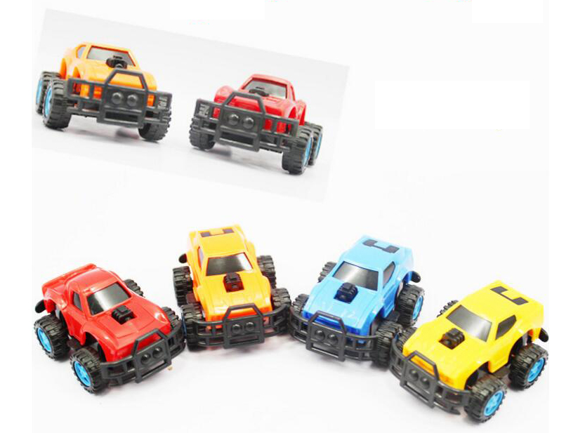 Off-road vehicle pull back car